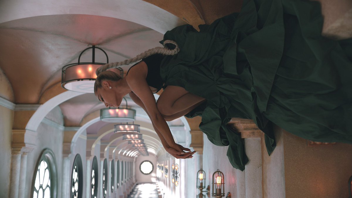 Ariana Grande Today tweet media