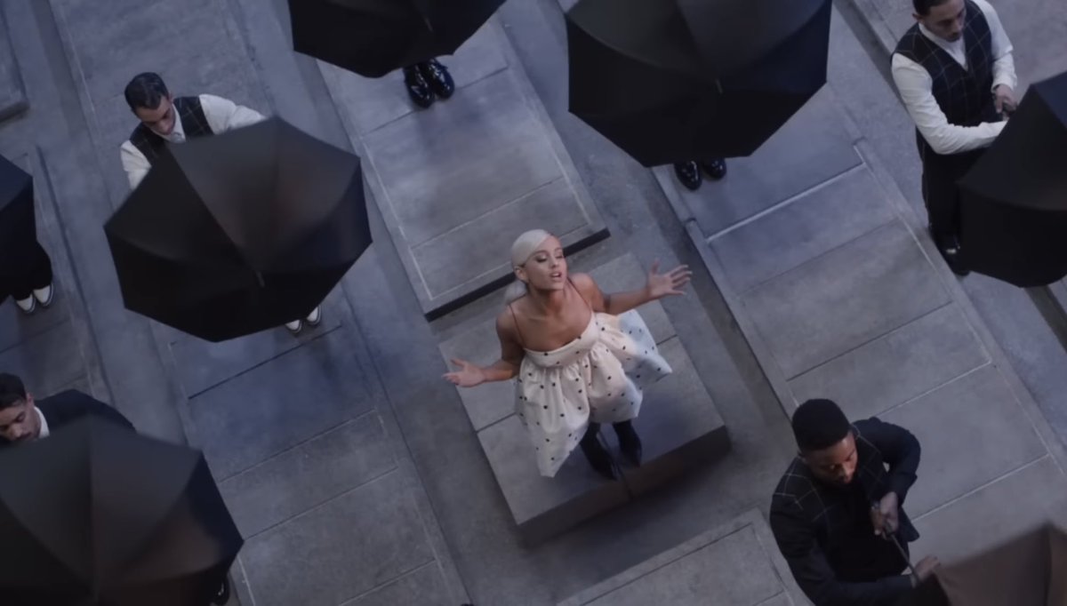 Ariana Grande Today tweet media