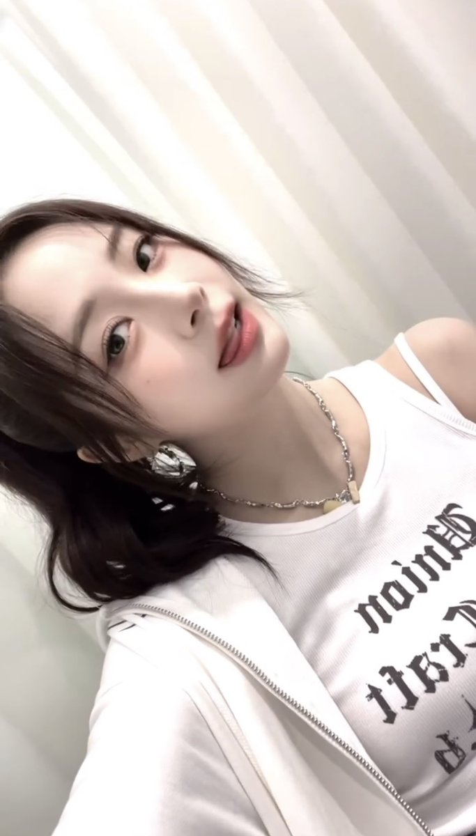 제트 tweet media
