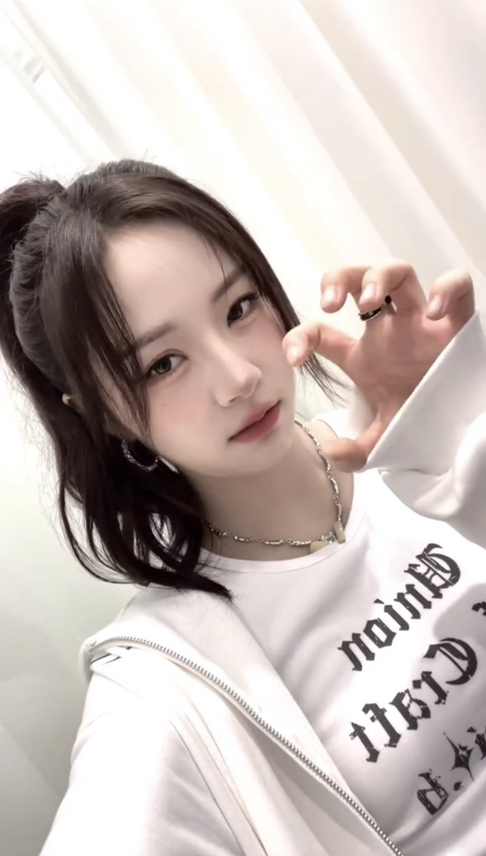 제트 tweet media