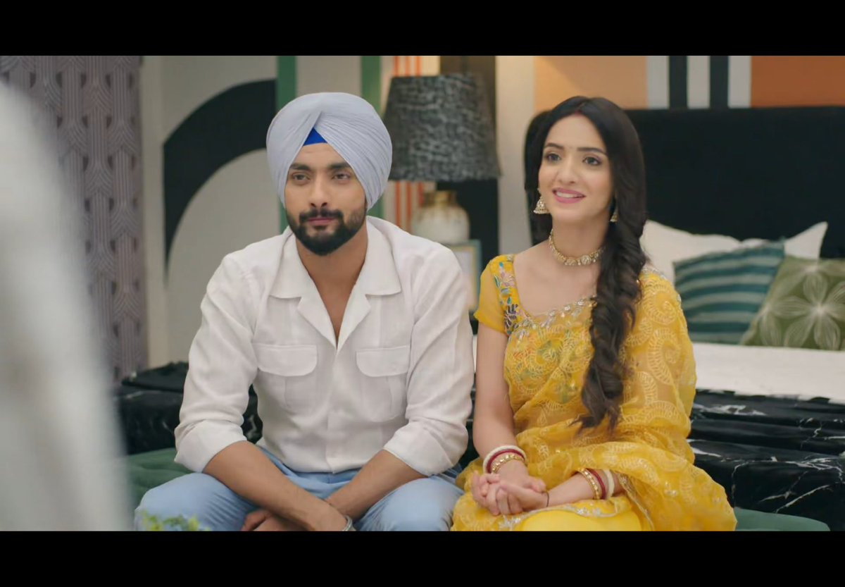 anjali902's tweet photo. Thank you Joy Singh(and Sona❤️)for tying the turban so beautifully and fk for carrying it so gracefully. He transformed his face/body to suit the character and become the character. Fk’s best look so far tbh among all the roles he’d portrayed. Dedication👌 #IssIshqKaRabbRakha https://t.co/keaiCnAo4I