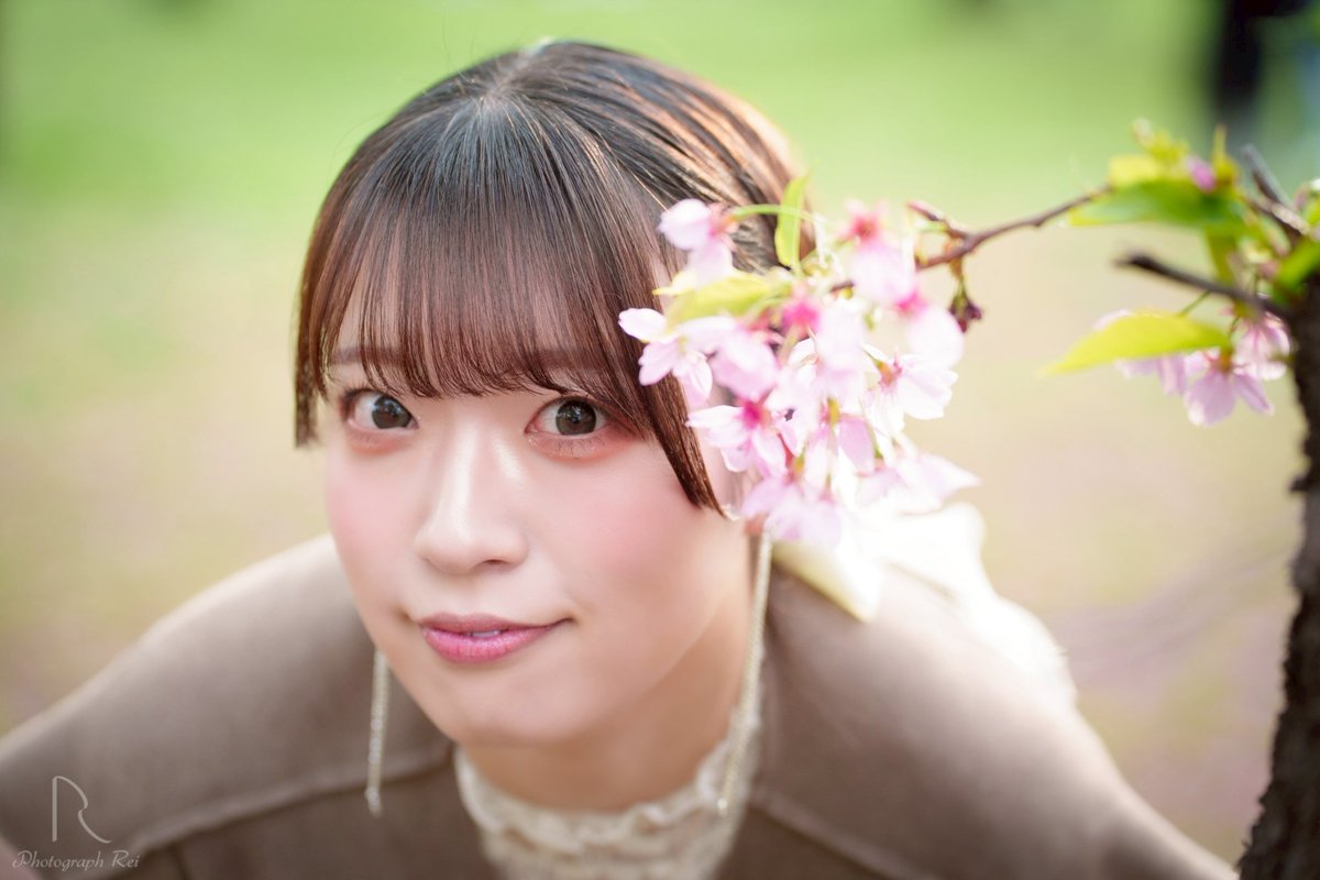 PhotographRei's tweet photo. 桜日和のまなざし

DATE:2025
LOC:TOKYO
MODEL:SHION
α7 IV×50mm F1.4 DG DN Art

#これソニーで撮りました
#写真で奏でる私の世界
#キリトリノセカイ
#ファインダー越しの私の世界ᅠ
#東京カメラ部
#pasha_magazine
#discoverportrait
#portraitphotography
#jp_mood https://t.co/UccG8FhHp6