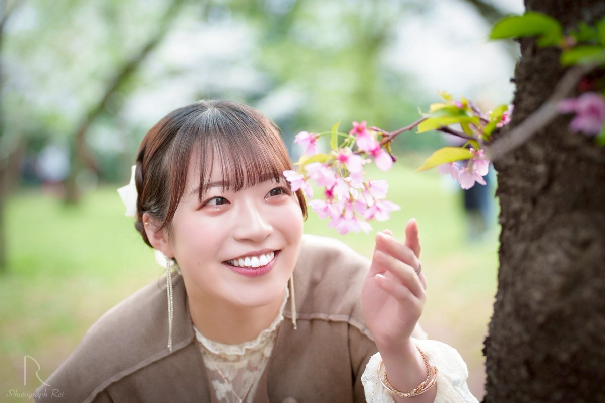 PhotographRei's tweet photo. 桜日和のまなざし

DATE:2025
LOC:TOKYO
MODEL:SHION
α7 IV×50mm F1.4 DG DN Art

#これソニーで撮りました
#写真で奏でる私の世界
#キリトリノセカイ
#ファインダー越しの私の世界ᅠ
#東京カメラ部
#pasha_magazine
#discoverportrait
#portraitphotography
#jp_mood https://t.co/UccG8FhHp6