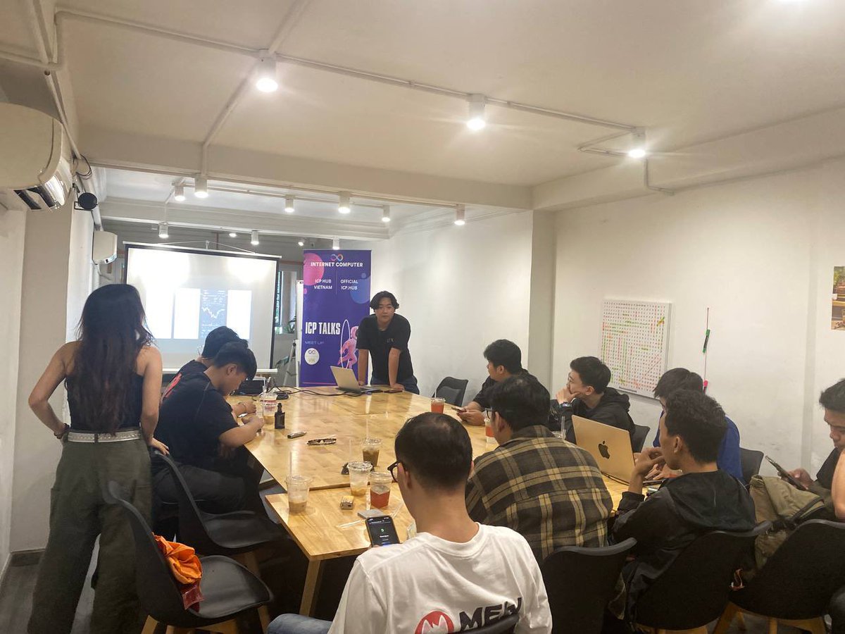 ICP HUB Vietnam (@icphub_vn) on Twitter photo We’ve just wrapped up our weekly event with <a href="/vietnamaveai/">Ave.ai Vietnam 🇻🇳</a>.
Thank you to everyone who joined and shared valuable insights on the current market landscape and future trends.
Main takeaway?
Markets go up, down, sideways.
But building stuff that actually helps people—that never goes We’ve just wrapped up our weekly event with <a href="/vietnamaveai/">Ave.ai Vietnam 🇻🇳</a>.
Thank you to everyone who joined and shared valuable insights on the current market landscape and future trends.
Main takeaway?
Markets go up, down, sideways.
But building stuff that actually helps people—that never goes