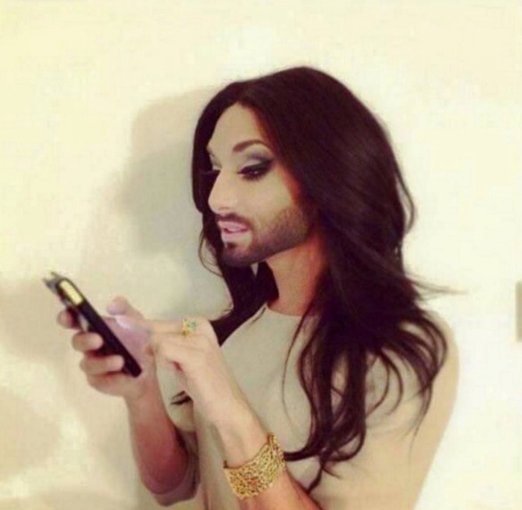 Chuu4Lenin's tweet photo. Jesus in Heaven like “Yassss thank you for all the resurrection love” https://t.co/BzUWh4oRYb