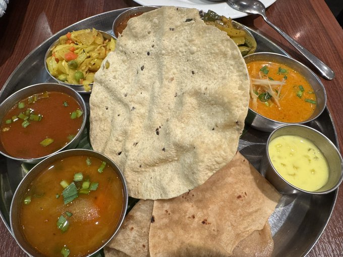 夜飯、アーンドラ・ミールス 