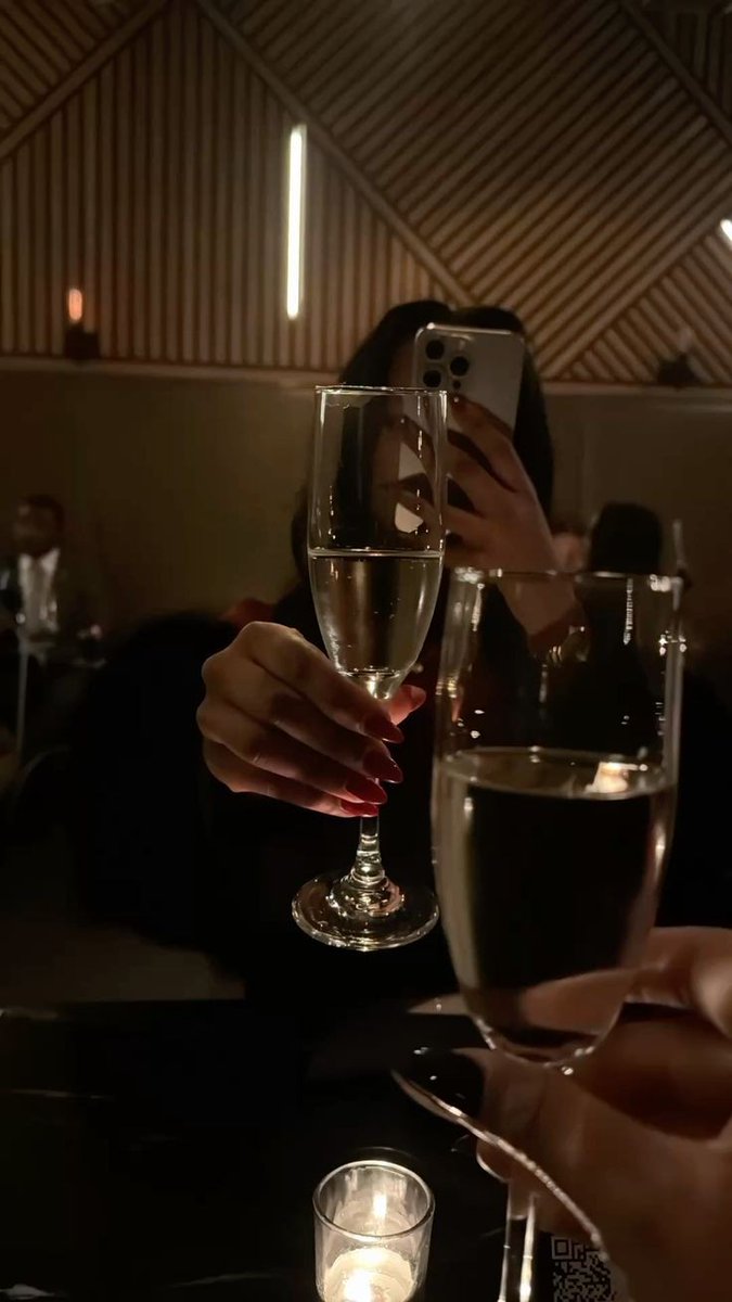 CR3ATl's tweet image. She's made plans for @PrideExplosion's birthday. Please don't bother them. ♡