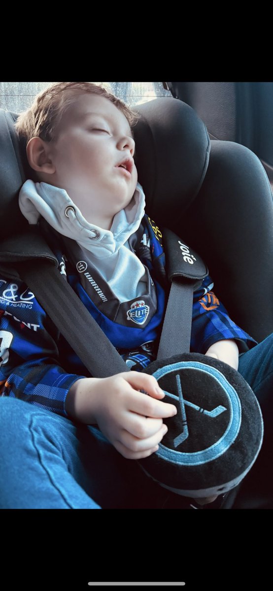 💜💜💜

Please find Chucka- I really can’t replace him. He has been to 8 arenas this season- as well as many hospital trips and stays. I promised B to take pictures at playoffs with the mascots and rink. Feeling like the worst mama 😢