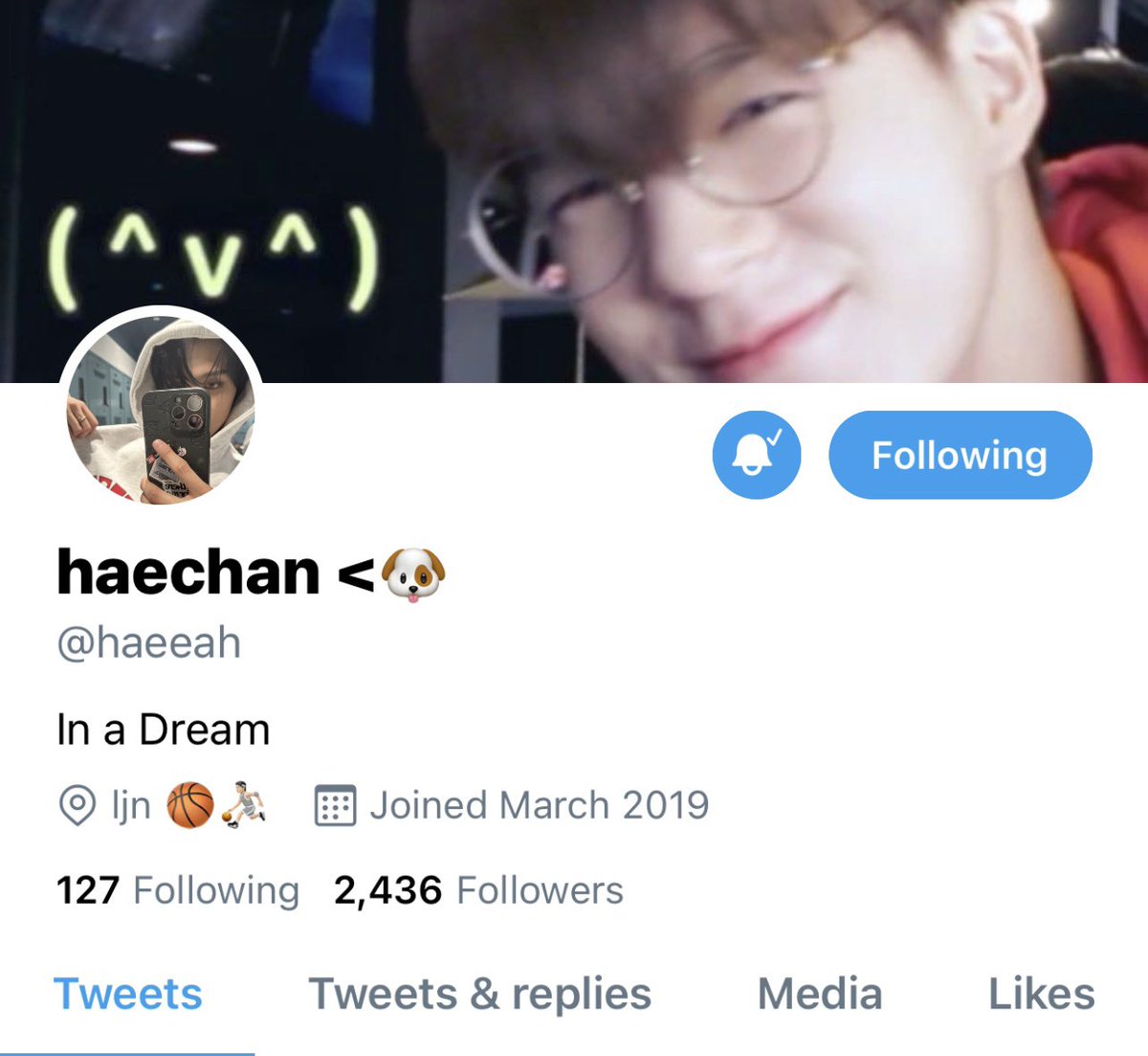 haekito's tweet photo. mini nohyuck au <🐻 <🐶

everyone wonders how frat boy lee haechan and his hot nerd bf lee jeno started dating. rumors (chenle) say haechan used him for hw answers back in their highschool days. https://t.co/uIVhcJYp63