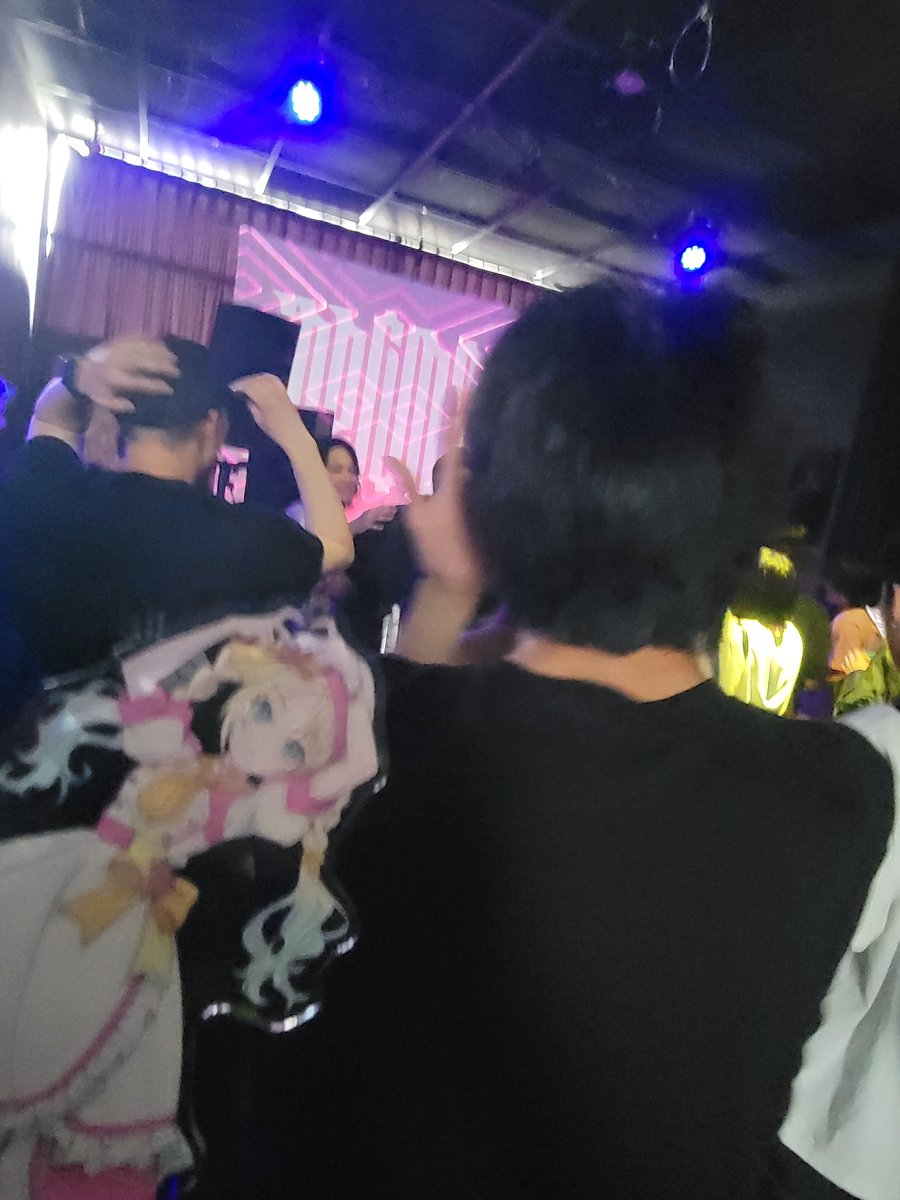 大沢瑠璃乃さん… Lapsungさんだよ…音が大きいね…