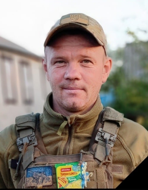 Знову непоправна втрата у Ковельській громаді. Повідомили про загибель старшого навідника 2-го механізованого батальйону військової частини А7028, старшого солдата Батюшкіна Віктора Анатолійовича (1989 р.н.). Його життя обірвалося 17 квітня 2025 року на Донеччині.