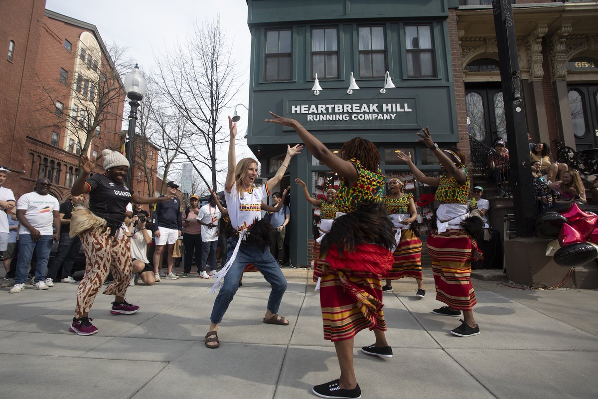 We brought a piece of Uganda 🇺🇬 to the streets of Boston 🇺🇸

Over 200 people packed into Heartbreak Hill Running Co. to celebrate Victor Kiplangat’s #BostonMarathon debut – and to remind the world just how deep our talent runs.

#RunUganda
#TuskerLiteRwenzoriMarathon