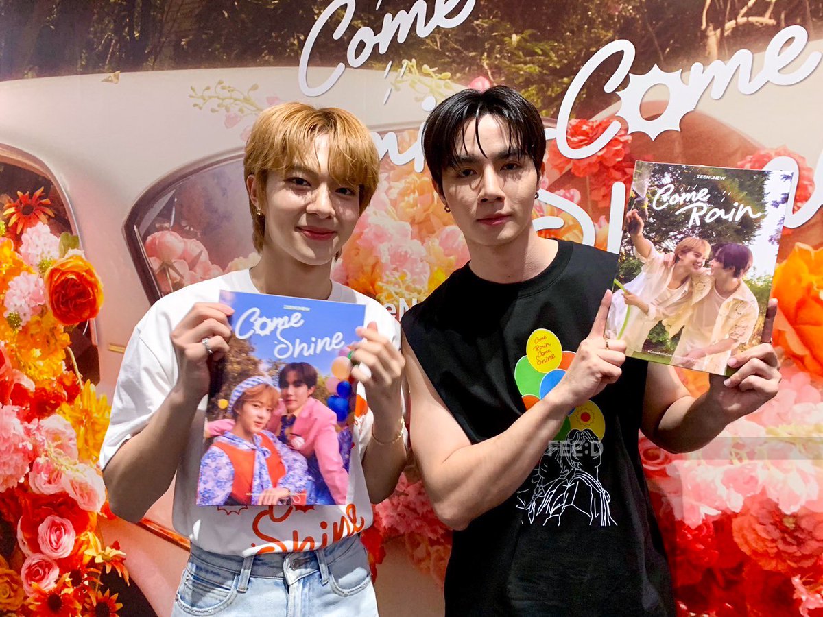 feed_4_future's tweet photo. “ซี-นุนิว“ ในงาน ZeeNuNew 3rd Photobook “Come Rain Come Shin”
.
#ComeRainComeShineWithZeeNunew
#ZeeNuNew3rdPhotobook
#ZeeNuNew #ซีนุนิว 
#zeepruk #NuNew https://t.co/NsxqRSdfc8