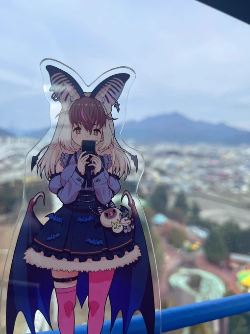 おデートですわよ …なんか風強くて揺れて怖いですわよ! #会うぜけもV