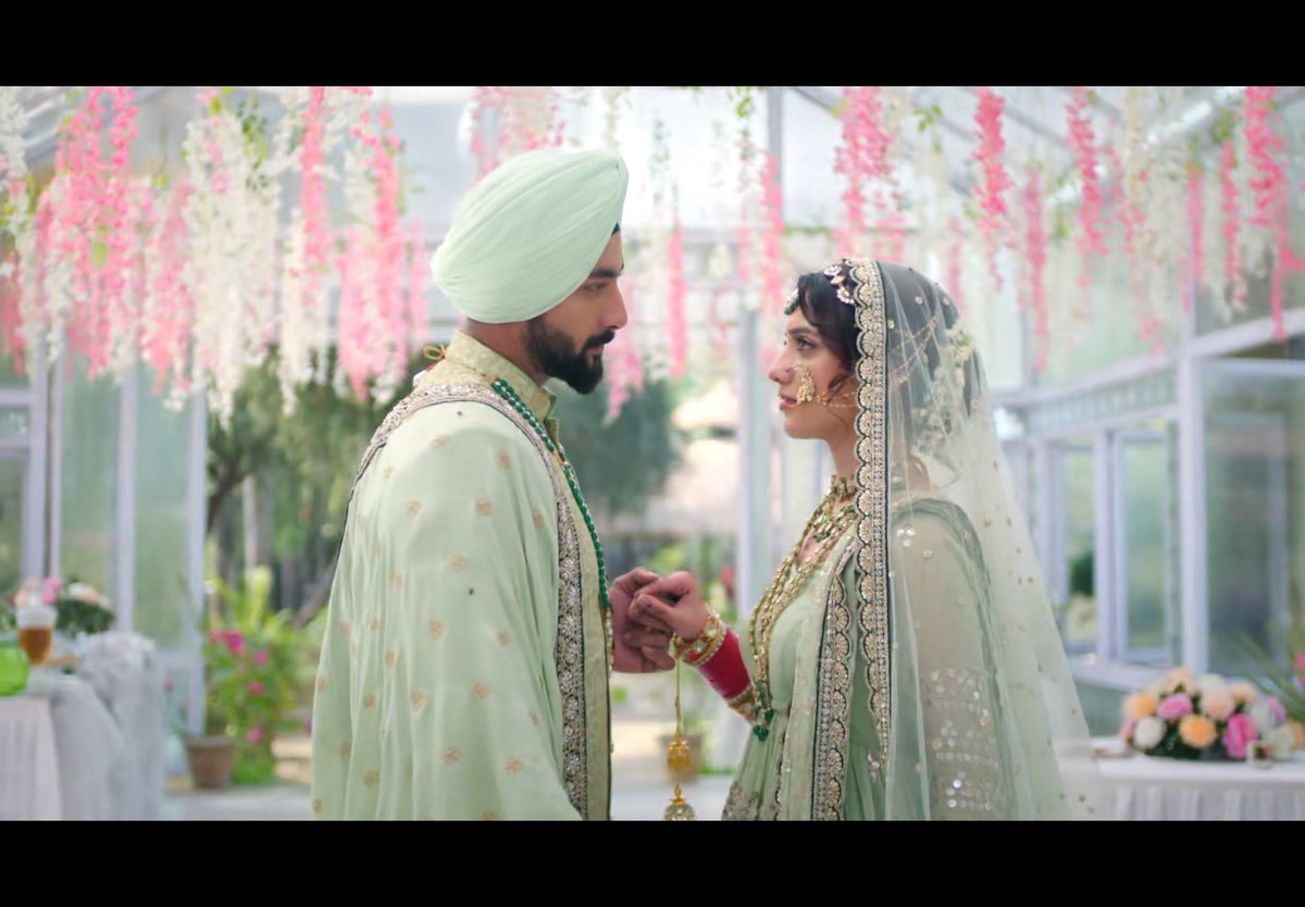 anjali902's tweet photo. #MeghBir as a Jodi,one that will be remembered and cherished very fondly,can be rewatched knowing their journey was short but complete w/o itv mess,although the writers should’ve shown some good itv cliches🤷🏻‍♀️(bit of sadness too of not having enough of them😥) #IssIshqKaRabbRakha https://t.co/yPhQlXfupx