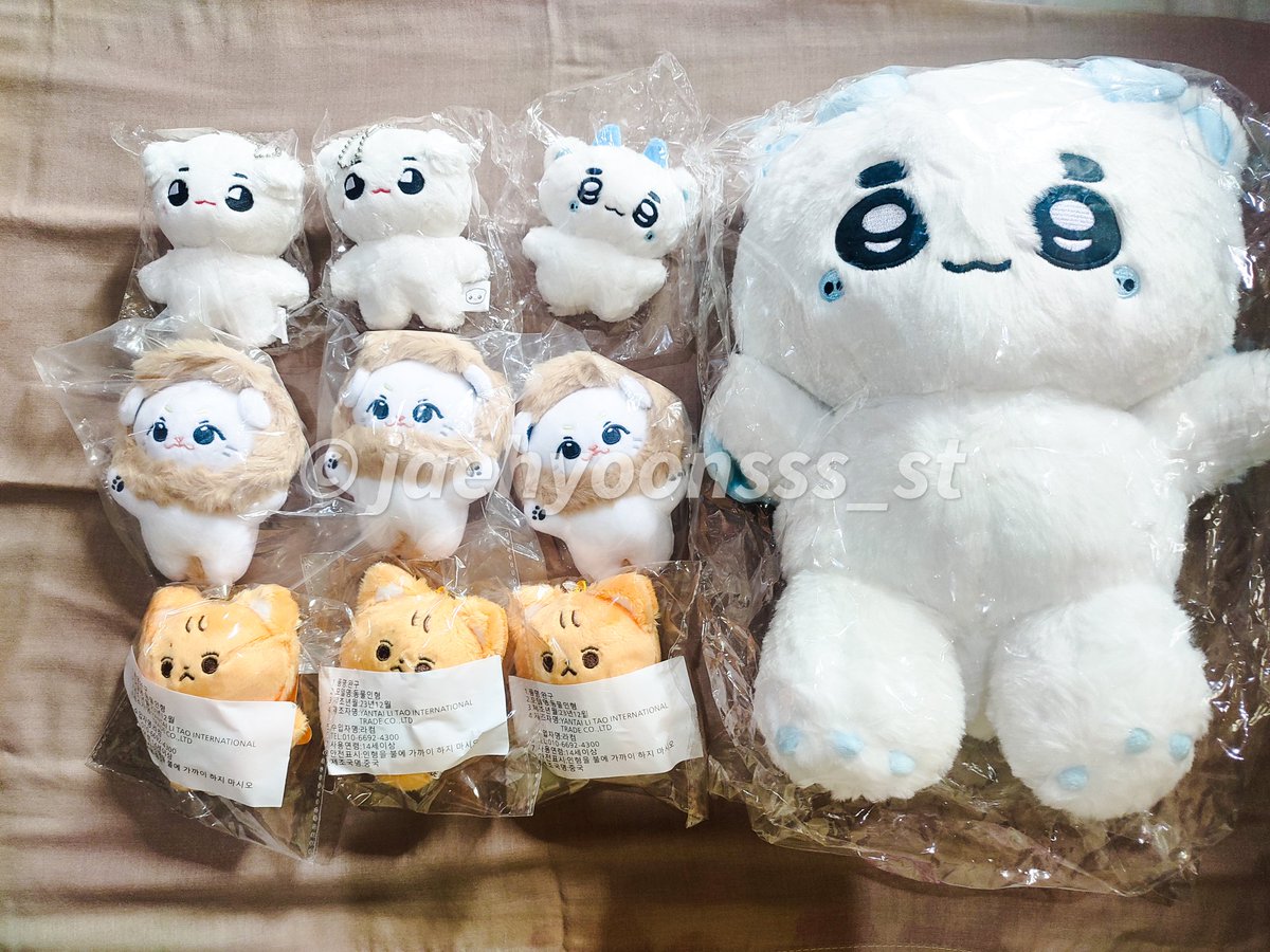 Jaehyoonsss_St's tweet photo. ✨ WTS / FAREWELL SALE 

💛 MERCHANDISE NCT

✅ ready bandung, packing
❌ exc admin shp
◆ no vidcon, photo proof only

- t-shirt glitch mode JENO HAECHAN  💸450k
🔗 https://t.co/8acTcy3edU

- glass cup sanrio JOHNNY JISUNG JENO WINWIN  💸275.000
🔗 https://t.co/KGKpPsUbH0

- doll RJ NURUNGJUN / TY LONGLONGMI
🔗 https://t.co/ukyfpm1gLr
. 
. 
t. wts lfb tshirt glimo clearance sale nct 127 dream wayv wish 엔시티 재현 도영 쟈니 쿤 텐 윈윈 소준 헨드리 해찬 양양 태용 유타 정우 마크 런쥔 제노 재민 천러 지성 시온 유우시 재희 료 사쿠야  리쿠 포카 양도