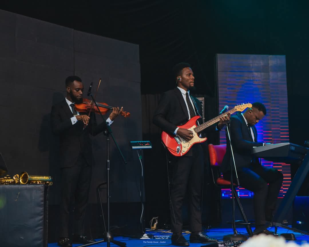 HOTRASABA's tweet photo. With great joy in our hearts, we welcome you specially this morning to our #EasterSunday Service!
Join us as we welcome #DeMasterpiece, as they lead us in acceptable Praises and worship unto our Great & Almighty God! π
#Inspection
#HeIsRisen
#HOTRService
#HOTRAsaba https://t.co/mviJKhOReW