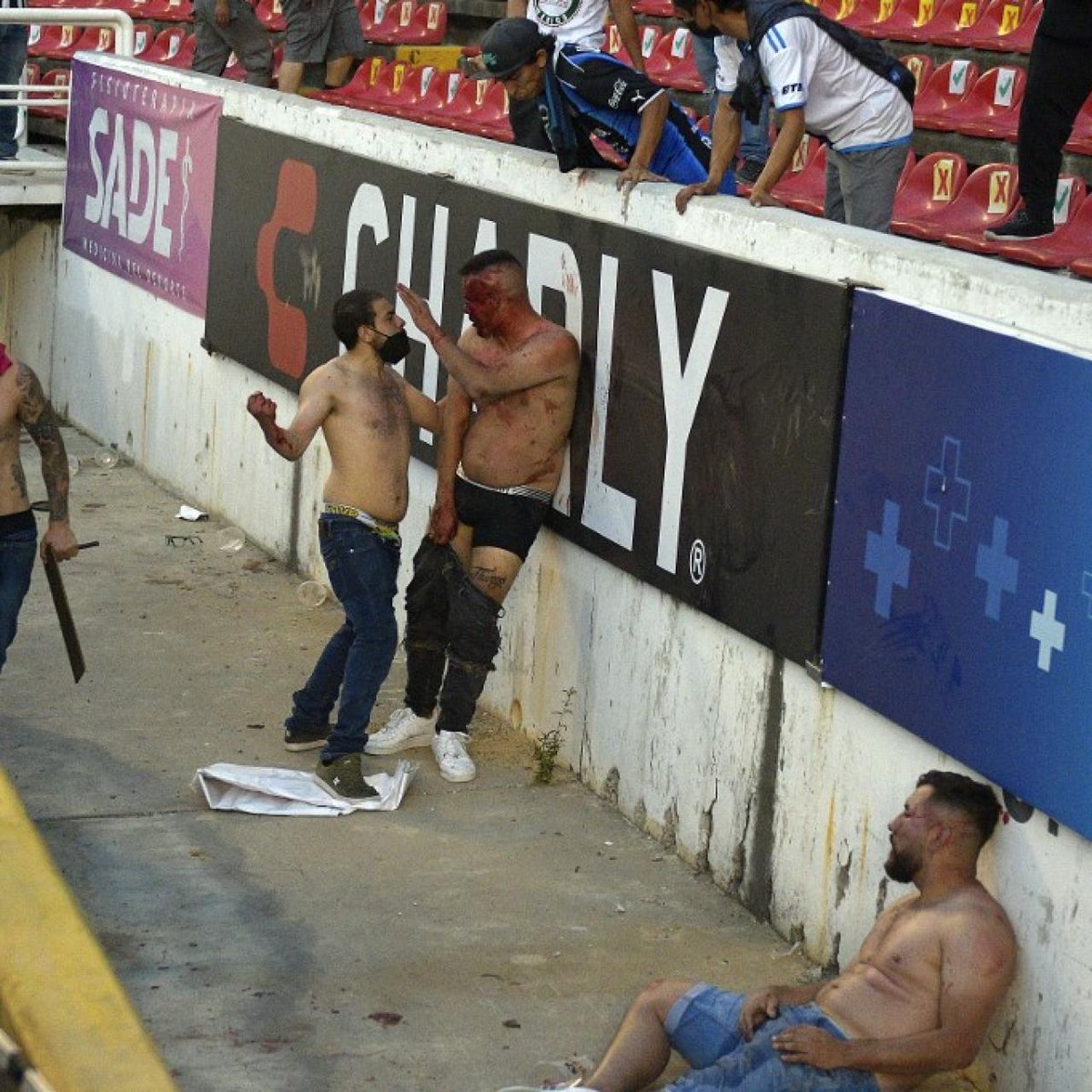 human2race's tweet photo. @GCM_CM1951 @rodrigon7cr @dk1250 @Chivas @AtlasFC Ahí hasta lloraban putitos https://t.co/ZeWSMZmN69