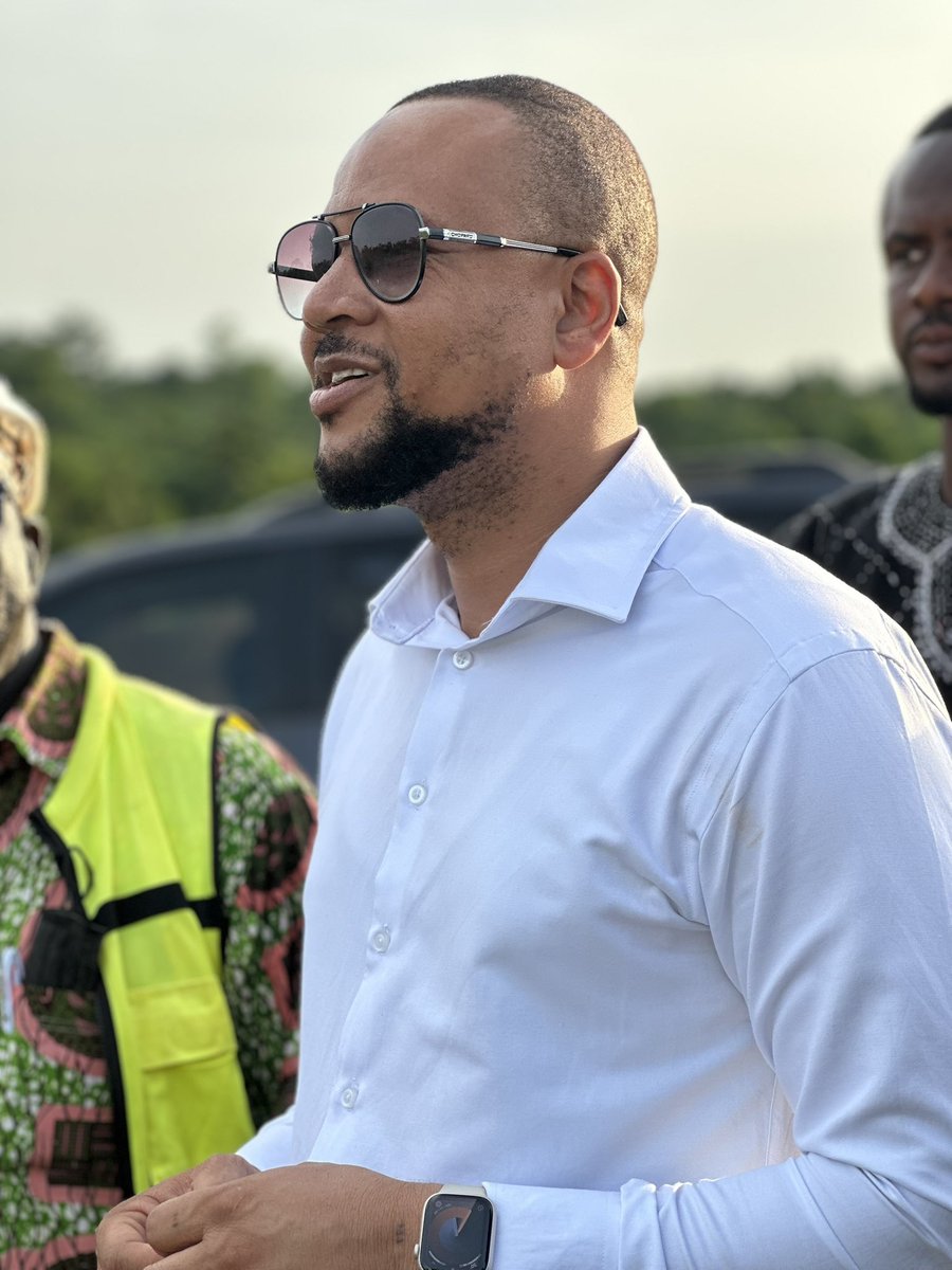 MubrakSeidMP's tweet photo. Work is steadily ongoing on the Sunyani outer ring road. Together with my party Chairman and my team, I inspected the progress of the site preparation.
I’m so much impressed with the work of the contractor. #AbanPapaAba https://t.co/EA0k0tSSpN