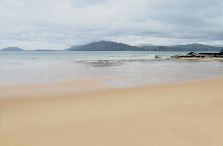 welovedonegal's tweet photo. Good #Sunday 20th #April morning  
from beautiful #Donegal 💚💛 

Today's #GoodMorning pic is of 'Warden/Magherawardan Beach #Ballymastocker #Fanad with views to #Inishowen 

#beaches 
#calm #peaceful #walks #happy #summer 
#Ireland . 
@ThePhotoHour https://t.co/GJmf9saIOc