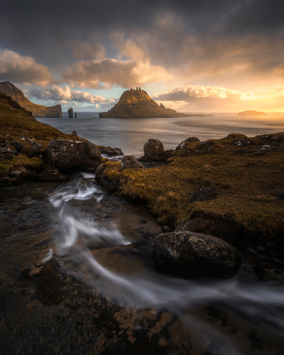 Tindhólmur Island catching the last light, Faroe Islands 🇫🇴