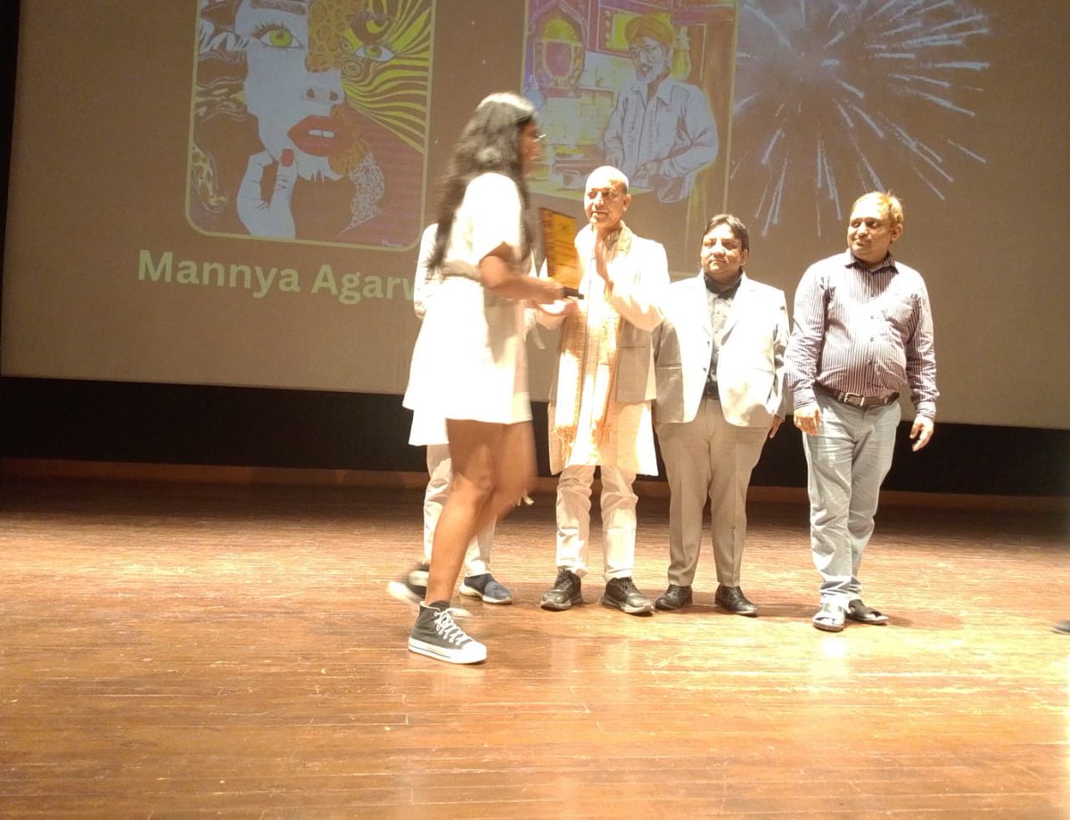 ShailanderDr's tweet photo. Graciously visiting to bless #TOC students and witness the creativity at the Garima Govil students Art Festival on April 19th.
TOC Artfestival award ceremony at #gurugaon .
#Thoughts_on_Canvas
https://t.co/RWGDeu3Qmv
@pankajksingh82
#Gurgaon https://t.co/OvyFyXc9FA