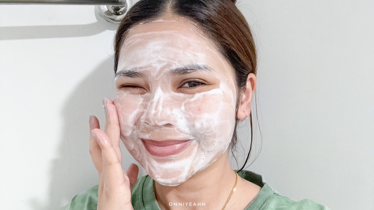 เห็นแม้กกับณัฐใช้ เลยใช้ตามบ้าง😆 โฟมล้างหน้าลดสิวของ Mentholatum เนื้อโฟมละเอียด ล้างหน้าสะอาดมาก คุมมันดี ลดการอักเสบของสิว ไม่ทำให้เกิดสิวซ้ำ มีผลัดเซลล์ผิวอ่อนๆ ใช้ล้างหน้าเช้า-เย็น 7วัน รู้เรื่อง บ๊ายบายสิว👋🏻 ราคานักเรียนสบายกระเป๋าสุดๆเลยย
พิกัด : https://t.co/VfMTG4nQCJ https://t.co/tKfbfUwUn7