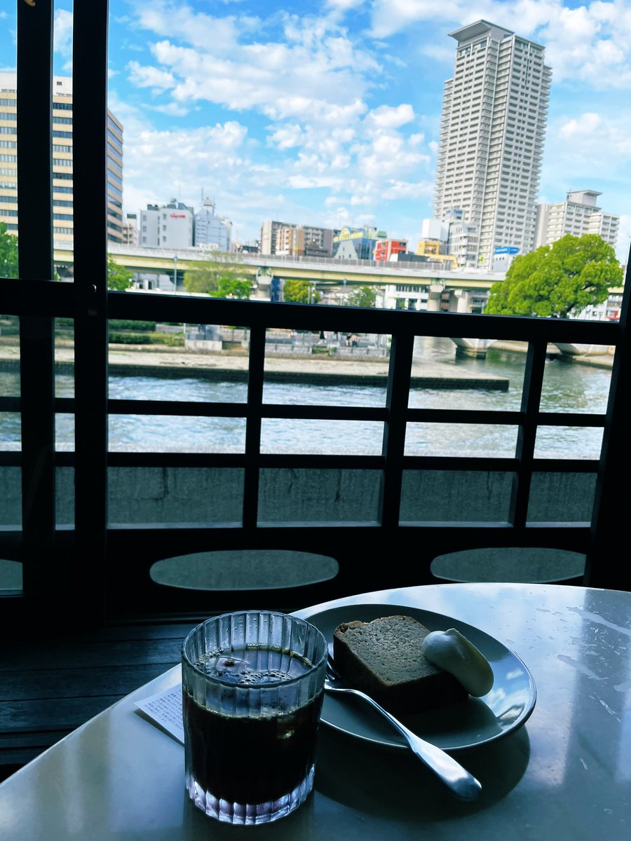 buon_fortuna's tweet photo. 心地の良い天気☺︎
#北浜さんぽ
#EMBANKMENTCoffee https://t.co/7mnC0q8ze8
