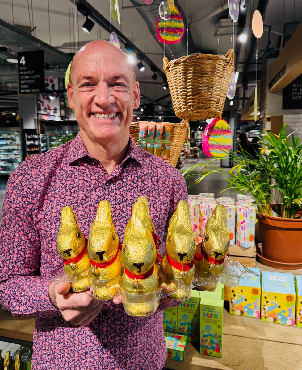 wouterkellerman's tweet photo. might have gone a little overboard… but can you ever really have too many Easter eggs? 😍
Wishing you an egg-stra sweet Easter filled with music, joy and maybe just a bit too much chocolate! 💛

#FlutePainter
#WouterKellerman #happyeaster #chocolateoverload #MusicAndJoy #SweetCelebrations #flutelife #SweetCelebrations