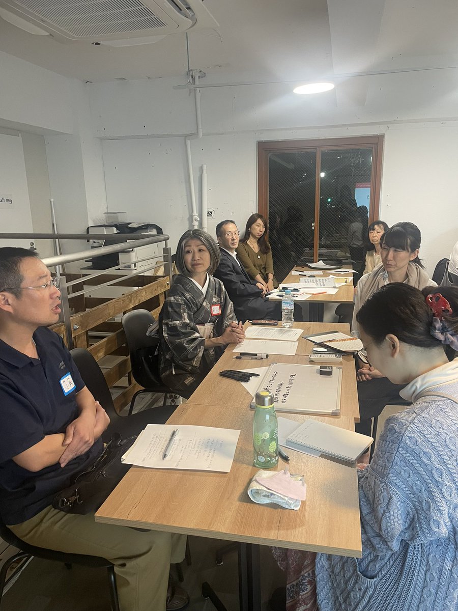 suzukimikatyo22's tweet image. 4月19日(日)
ワークショップ「私たちの食料、大丈夫？」
他区や一般の方の参加もある中、
政治で世の中を変える！
同時に、私達1人1人になにができるか？を真面目に活発な論議が出来ました。
ご参加頂いた皆様、有難うございました🙇‍♀️

＃食と健康
＃参政党
＃鈴木みか