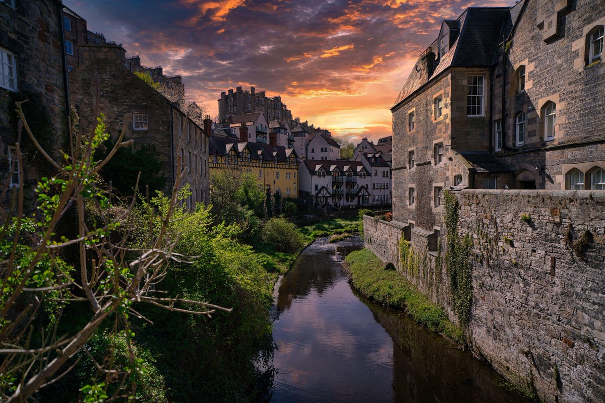 BBC Scotland News (@bbcscotlandnews) on Twitter photo Garry Lynch took this picture of Dean's Village in Edinburgh as the sun began to set.
Your pictures of Scotland 👉 bbc.in/3EtqyHf
Send your pics of Scotland to scotlandpictures@bbc.co.uk
#BBCScotlandPics Garry Lynch took this picture of Dean's Village in Edinburgh as the sun began to set.
Your pictures of Scotland 👉 bbc.in/3EtqyHf
Send your pics of Scotland to scotlandpictures@bbc.co.uk
#BBCScotlandPics