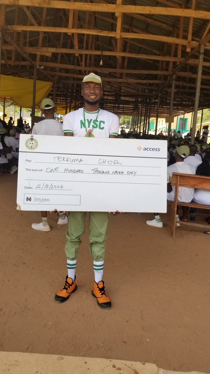chorterkuma's tweet photo. For a business plan I wrote only 4 hours to the deadline because of want of time from involvement in too many activities, 9th Runner up (out of over a thousand corp members on camp) is really a bargain.

Lord I'm Grateful... https://t.co/AJMplKoosQ