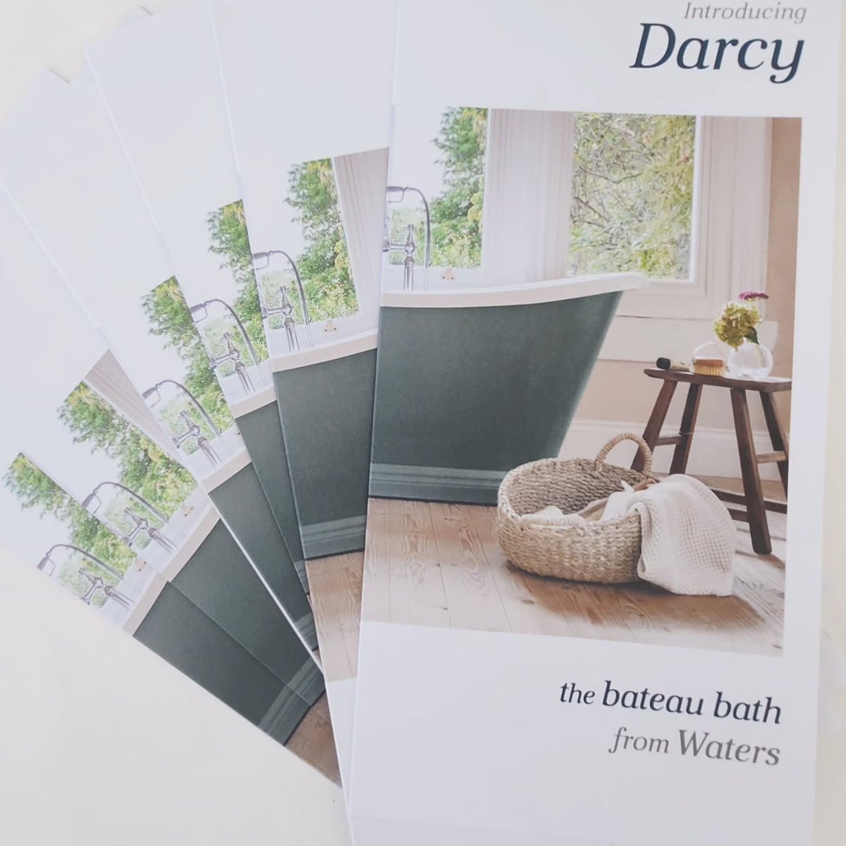 Come see our @watersbaths The Darcy. On display now.
Add that touch of traditional class to your #bathroom 🥂

🌐jonesplumbing.co.uk

#croydonbathrooms #bathroominspiration #bathroomdesign #traditionalbathroom #rolltop #shoplocal #supportsmallbusiness #bathroomshowroom #bath