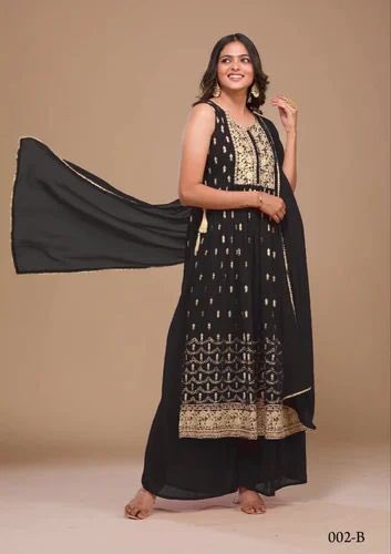 janifer136's tweet photo. Ladies Designer Suits - https://t.co/TGNP9dlkA3 https://t.co/CE7iypMUIJ