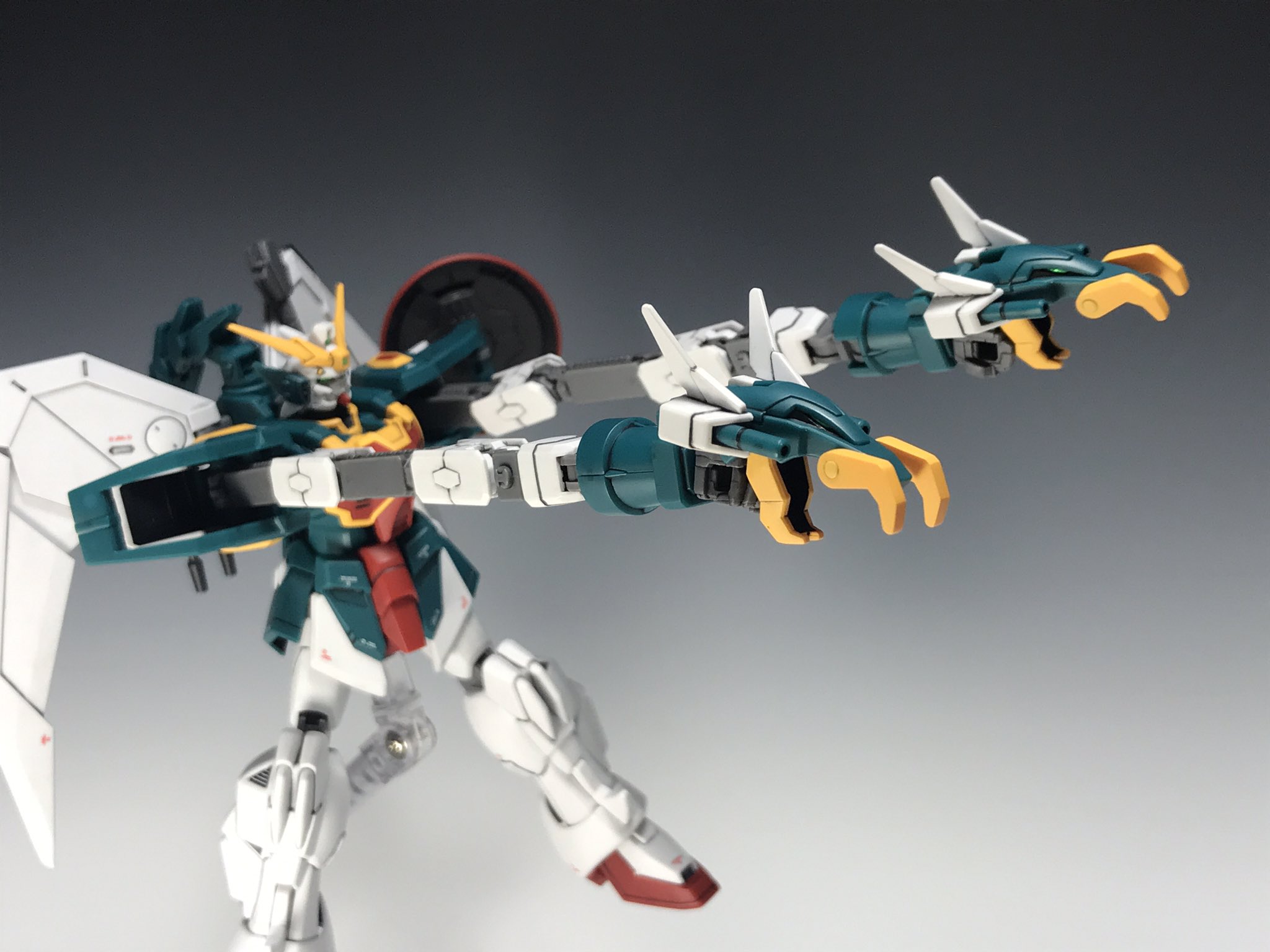 Amazon.co.jp: 未組立 HG ウイングゼロ&デスサイズヘル&ナタク