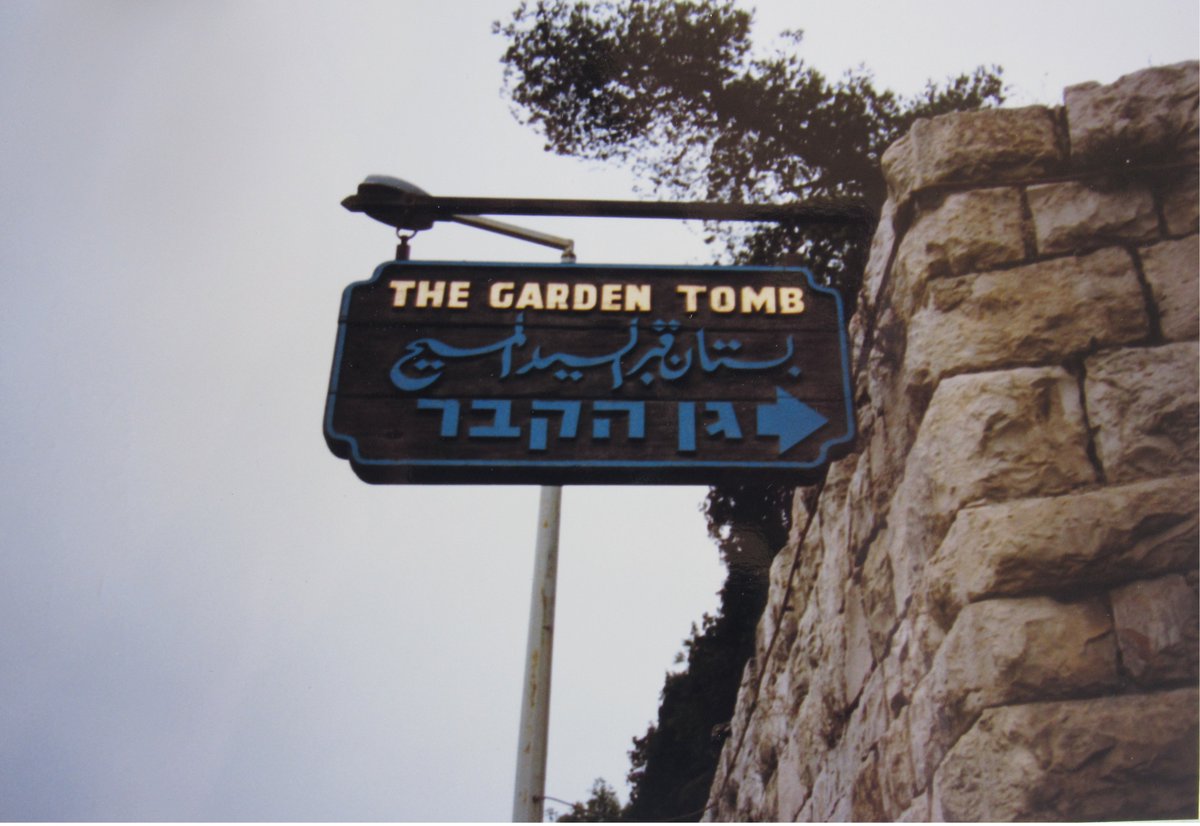 ObeyGodoverman's tweet photo. "He is not here, for He has risen, just as He said. Come, see the place where He was lying." Matthew 28:6 https://t.co/cQbnIcFzkY
