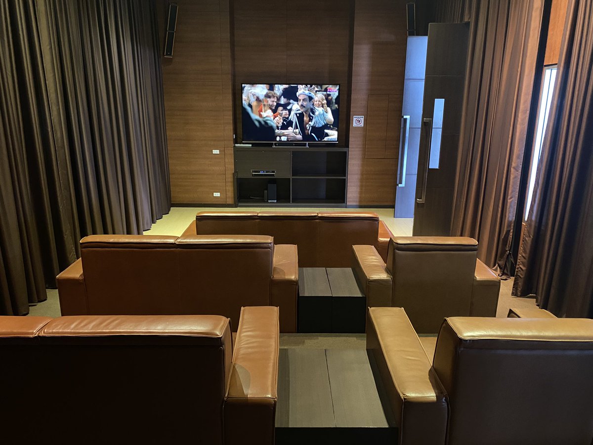 bbinbub's tweet image. ระหว่างที่รอ … เหงา ๆ คนเดียว