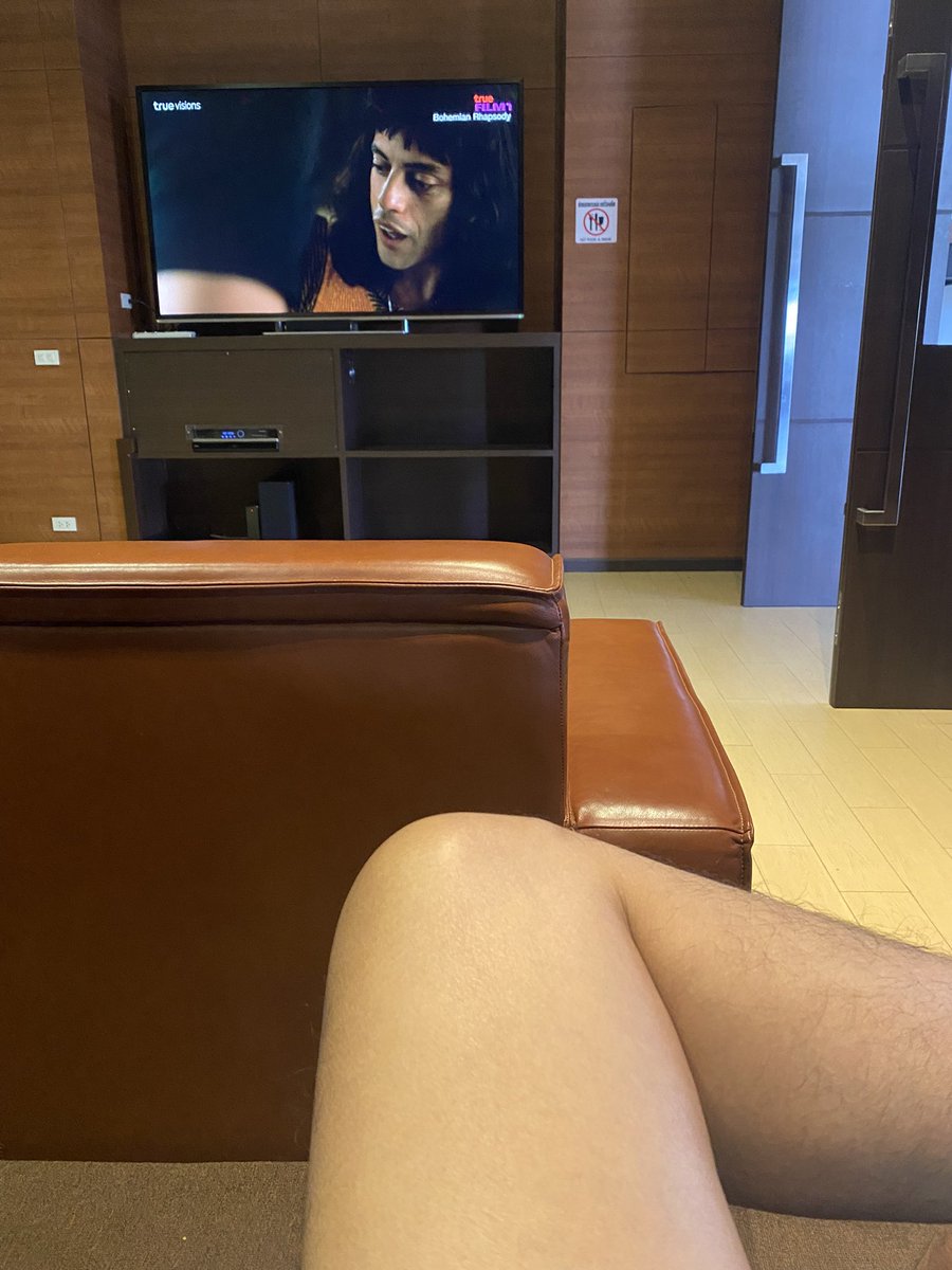 bbinbub's tweet image. ระหว่างที่รอ … เหงา ๆ คนเดียว