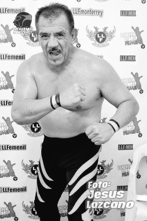 Riot Lucha Libre tweet media