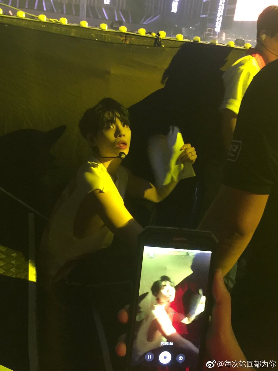 ajjong408's tweet photo. 내가정말조아하는 종혀니 폰카임 https://t.co/0bCZVKbD98