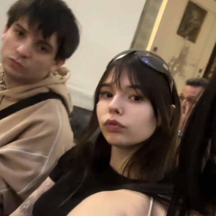 salchippapaa's tweet photo. para mí sara fue Asiática en otra vida https://t.co/vWl2LpX9rC