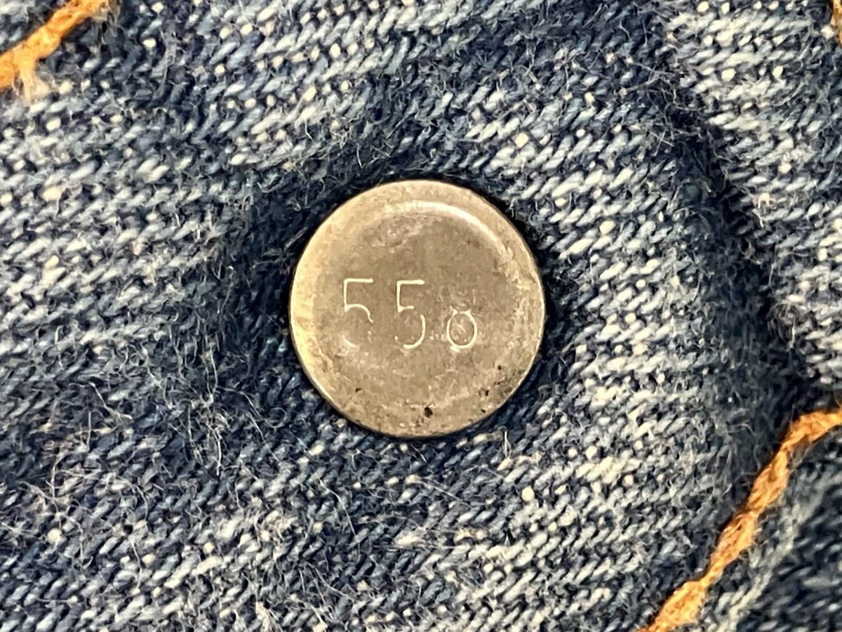 ufnQAT2LjJX2FJk's tweet photo. リーバイス「J」「2」「558」刻印－サンノゼ工場

…サンノゼでは、当時グレイハウンド・バスの車庫だった建物の2階を借りました…

ブログ更新☞https://t.co/ES4KTO0gzz

#levisfactory
#リーバイス https://t.co/KBCciiPLES