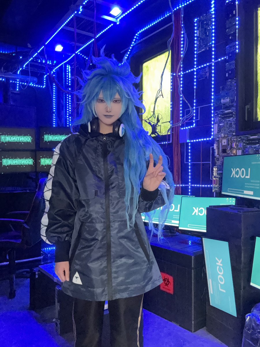 沙夏@a!▶︎2/15.16 🪞オフ▶︎2/1 寮服併せ▶︎2/2.23 アズ誕併せ  