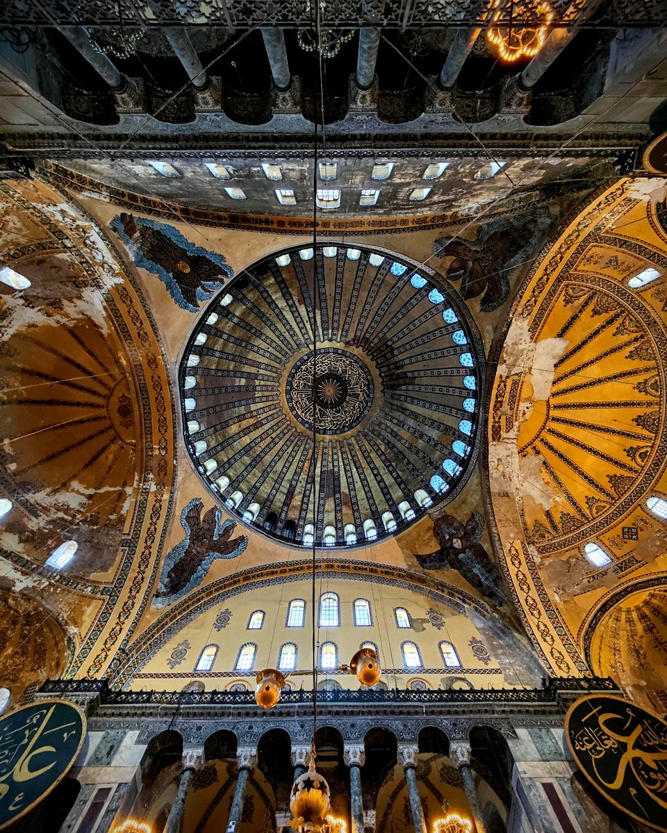 paraxyzm's tweet photo. Guess where this is! I’d love to book a trip here with @travalacom  #TravelWithCrypto https://t.co/7ChtXGMuv1