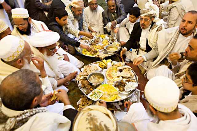 DTalimat's tweet photo. रसूल अल्लाह ﷺ ने फ़रमाया:-

                                   "खाना" खाकर शुक्र करने वालों को सब्र करने वाले रोज़ेदार के बराबर सवाब मिलता है।
📗(इब्ने माजा 1765) https://t.co/URT6uHVELu