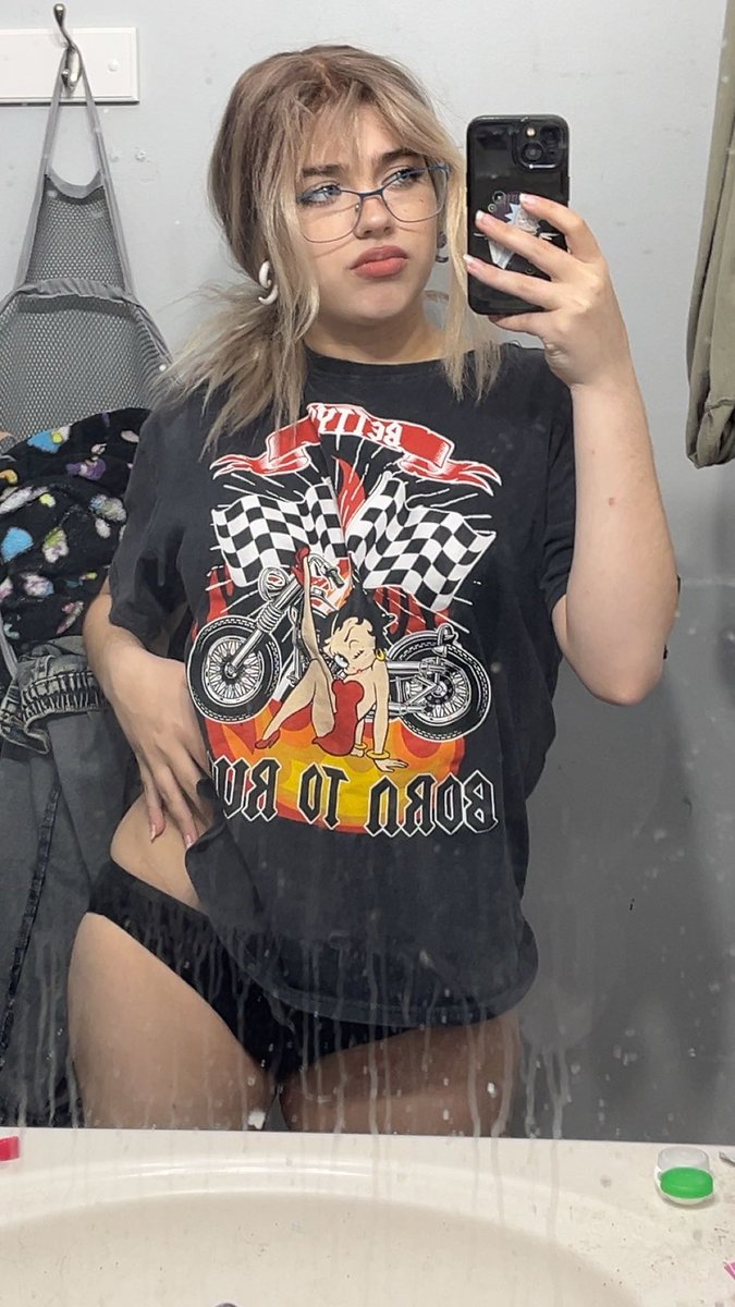 Zero_coslayer21's tweet photo. This is gonna be a slow transition back into it cuz I’m still healing LMAO✌️😀

https://t.co/Pwwd6sSocy https://t.co/MaEgF0tFef