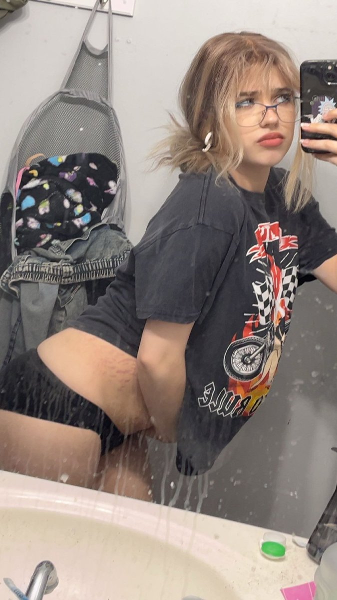 Zero_coslayer21's tweet photo. This is gonna be a slow transition back into it cuz I’m still healing LMAO✌️😀

https://t.co/Pwwd6sSocy https://t.co/MaEgF0tFef