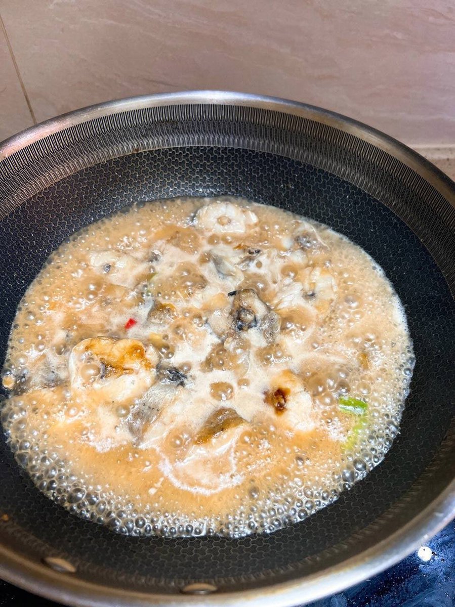 yyds6324's tweet photo. 这汤汁浇在饭上得有多香，哈哈哈 https://t.co/u5kY5rkFff