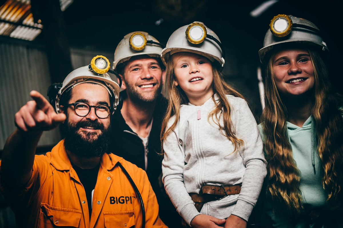 🐣Pasg hapus! Rhannwch eich hwyl yng Nghymru'r Pasg hwn! Rydym yn gwahodd pawb i rannu eich croeso a theimlo'r hwyl yng Nghymru. I bawb yn y diwydiant twristiaeth, diolch am eich gwaith caled a'ch ymroddiad. #CroesoCymru #PasgHapus #Hwyl