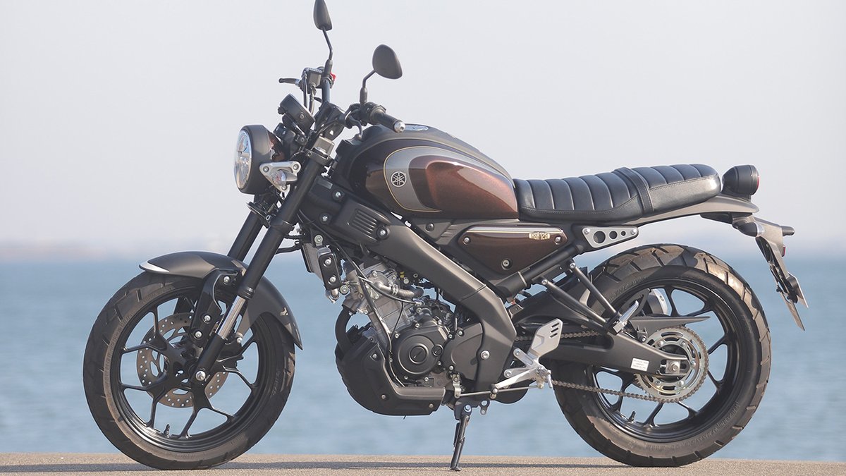 yamaha_bike's tweet image. 【ヤマハ バイクブログ】
タイムレスなデザインの魅力を「カラーと陰影」でスケールアップ！
2025年モデル XSR125の新色
シルバー＆ブラウンのカラーリングストーリー
yamaha-motor.co.jp/mc/yamaha-moto……